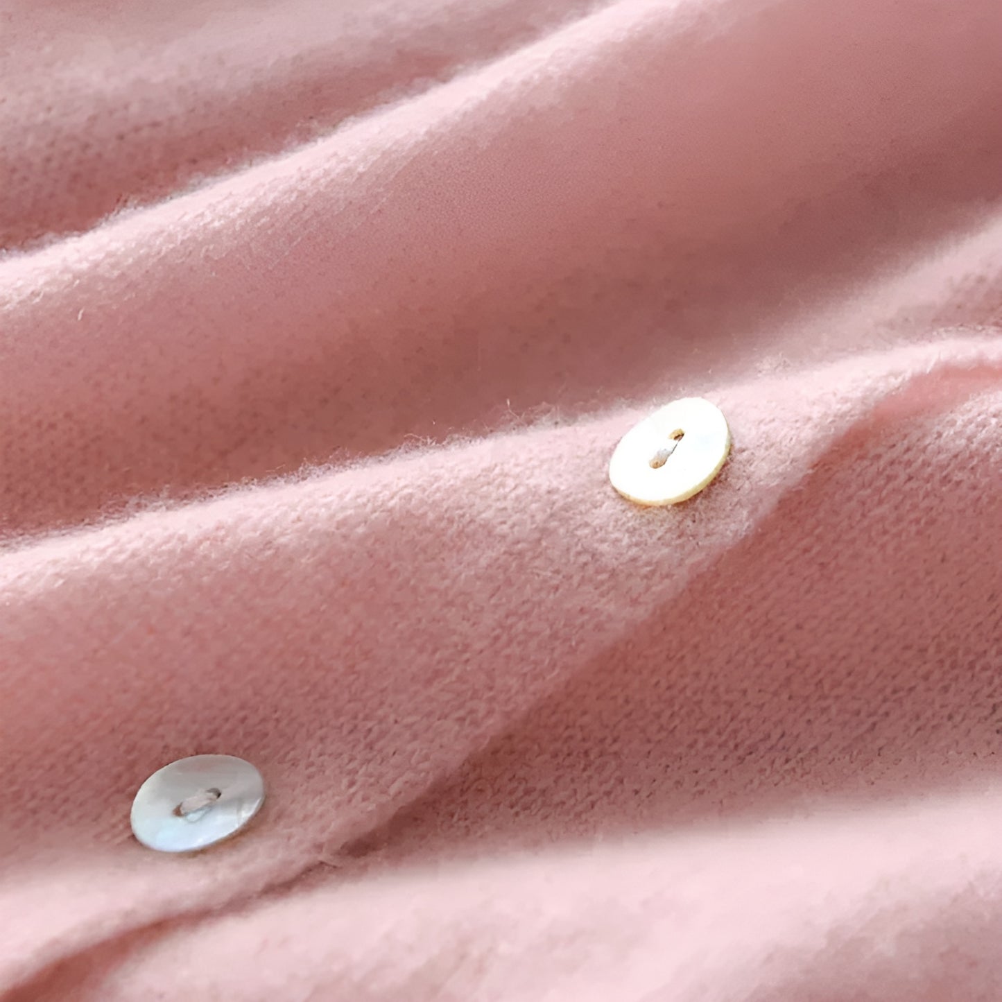 Lucía™ | Cárdigan chic con botones